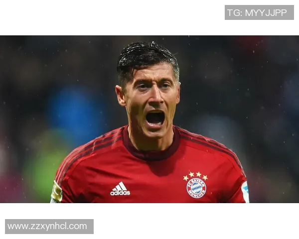 莱万状态火热欧冠赛场10场狂轰12球稳居射手榜首位