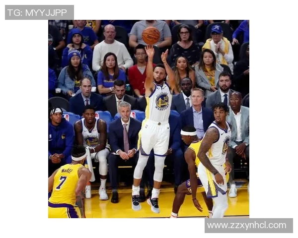 季前赛精彩对决勇士与湖人全场回顾与精彩瞬间分析