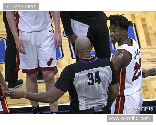 字母哥失控怒撕球衣雄鹿惨败后更衣室内爆发激烈冲突